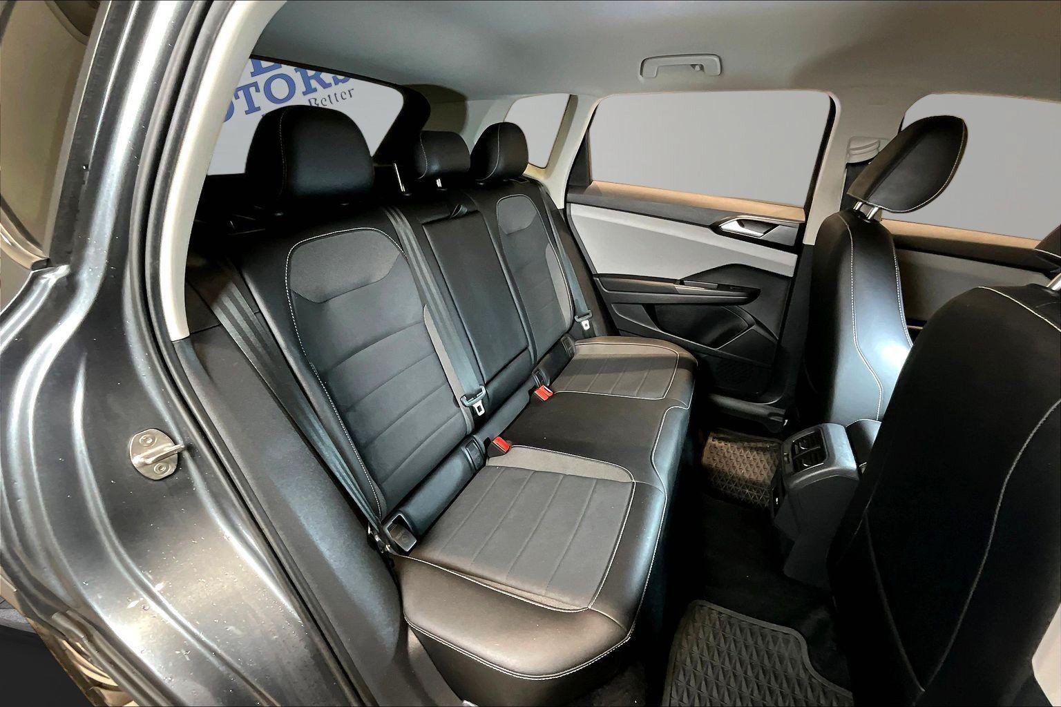Used 2022 Volkswagen Taos SE FWD image 25