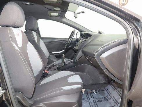 Used 2014 Ford Focus ST image 9