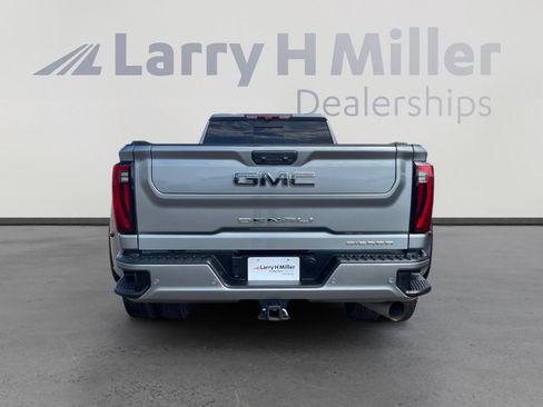 Used 2024 GMC Sierra 3500 Denali Ultimate image 4