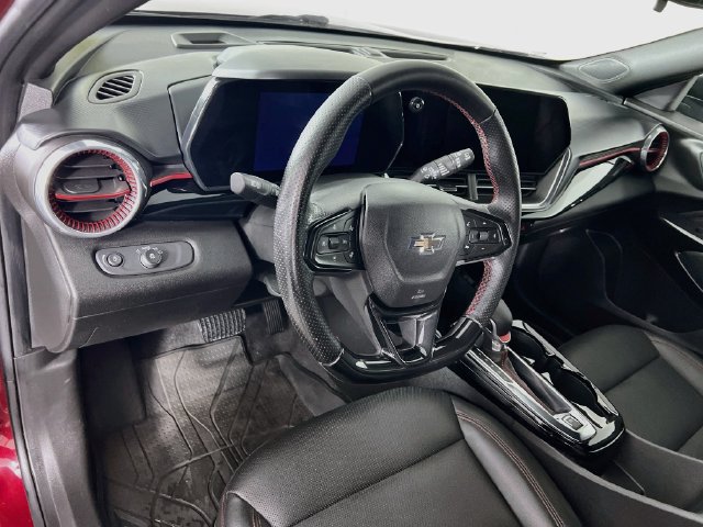 Used 2024 Chevrolet Trax RS w/ Driver Confidence Package FWD image 10