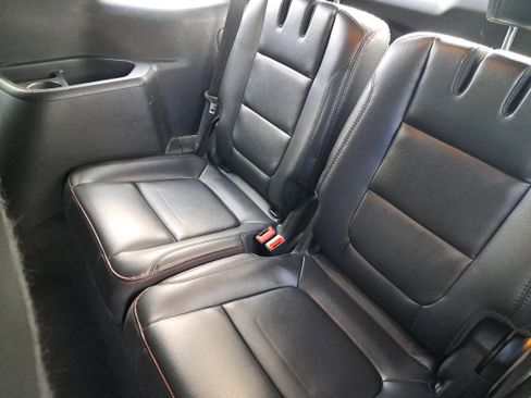 Used 2016 Ford Explorer Sport image 10