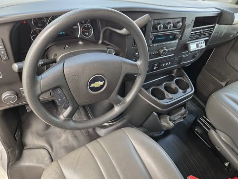 Used 2024 Chevrolet Express 3500 w/ Power Convenience Package RWD image 25