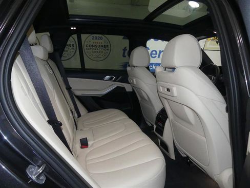Used 2022 BMW X5 xDrive40i w/ Premium Package image 21
