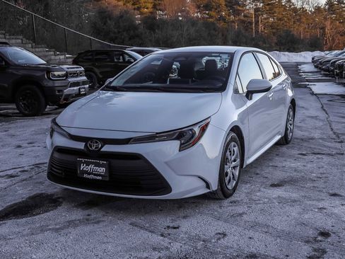Certified 2025 Toyota Corolla LE image 11