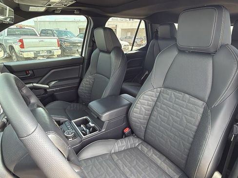 New 2026 Toyota 4Runner TRD Off-Road Premium AWD/4WD image 15