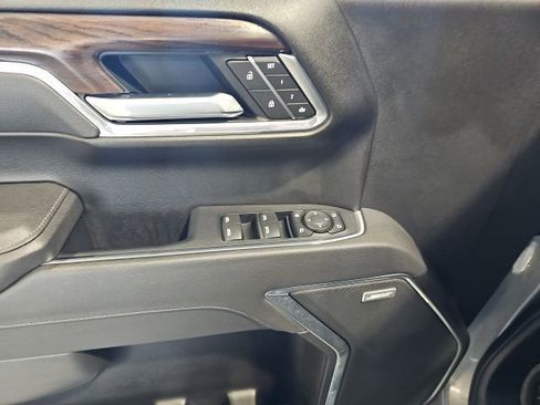 Used 2025 GMC Sierra 1500 SLT w/ SLT Premium Plus Package AWD/4WD image 11