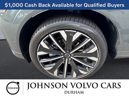 New 2026 Volvo XC60 B5 Ultra w/ Protection Package Premier AWD/4WD image 18