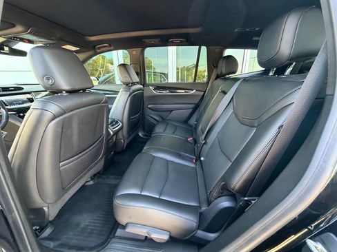 Used 2021 Cadillac XT6 Premium Luxury FWD image 19