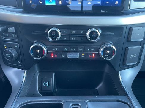 Used 2021 Ford F150 XLT w/ Equipment Group 302A High image 18