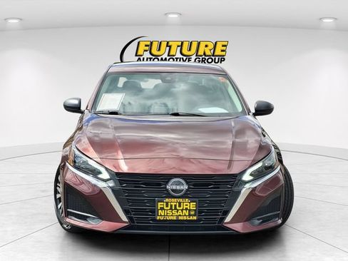 Certified 2025 Nissan Altima 2.5 SV FWD image 2