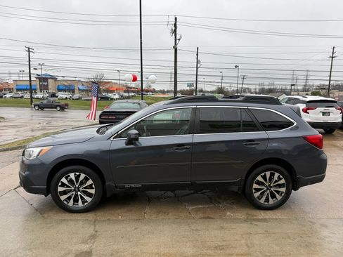 Used 2017 Subaru Outback 2.5i Limited image 7