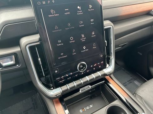 Certified 2025 GMC Yukon XL Denali image 25