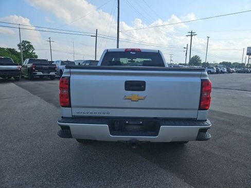 Used 2017 Chevrolet Silverado 1500 Custom w/ Custom Convenience Package AWD/4WD image 7