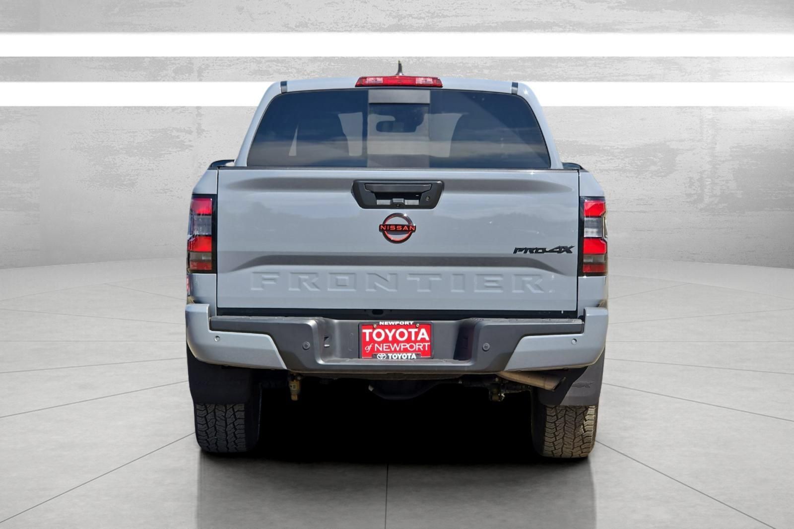 Used 2024 Nissan Frontier PRO-4X w/ Technology Package AWD/4WD image 5