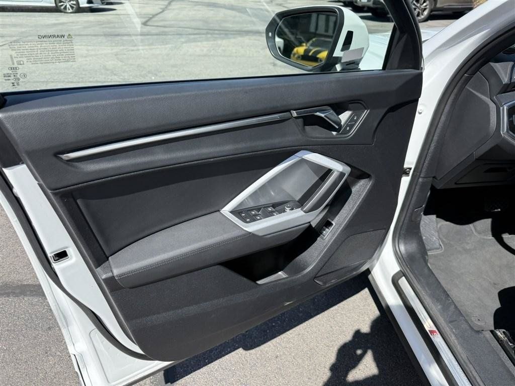 Used 2025 Audi Q3 2.0T Premium AWD/4WD image 14