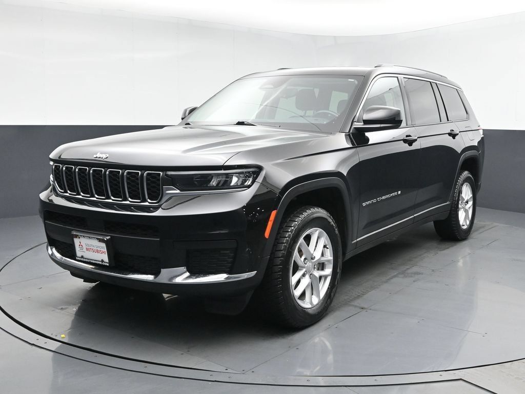 Used 2022 Jeep Grand Cherokee L Laredo w/ Luxury Tech Group I AWD/4WD image 25