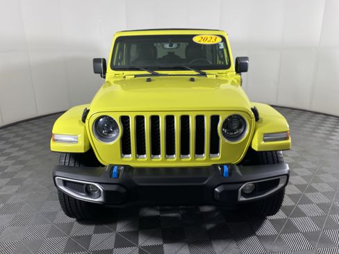 Used 2023 Jeep Wrangler Unlimited Sahara AWD/4WD image 13