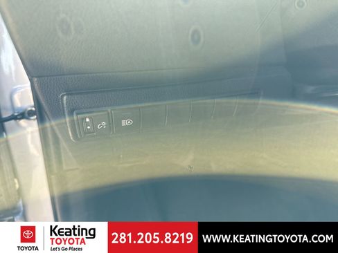 Used 2024 Toyota Corolla SE image 11