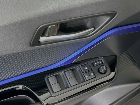 Used 2021 Toyota C-HR XLE image 14