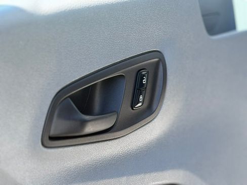 Used 2018 Ford Transit 150 130 Low Roof RWD image 19