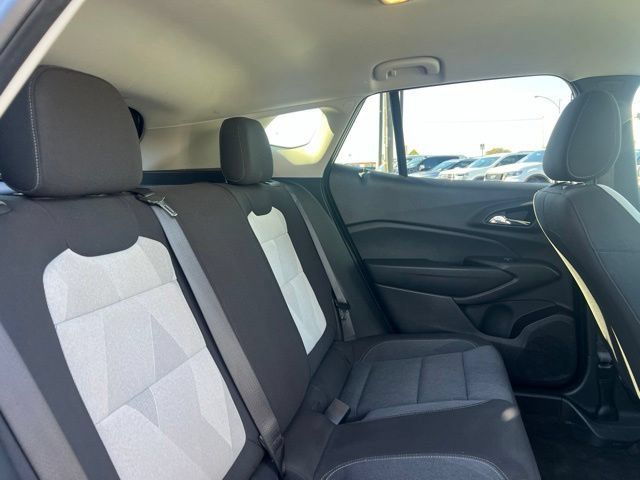 Used 2024 Chevrolet Trax LS FWD image 28