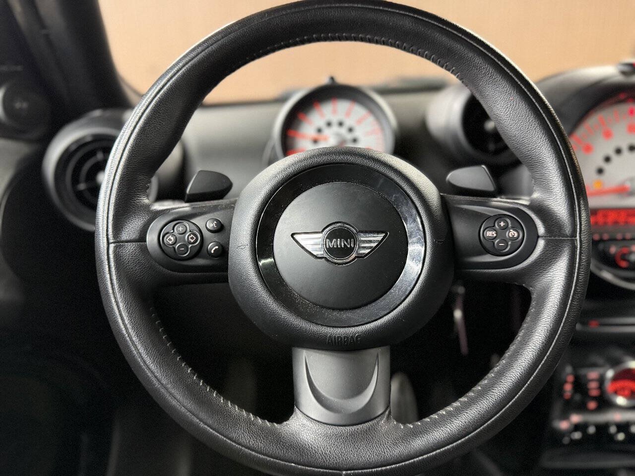 Used 2014 MINI Cooper Countryman S FWD image 11