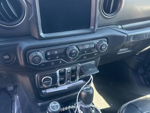 Used 2021 Jeep Wrangler Unlimited Sport w/ Sun And Sound Package AWD/4WD image 10