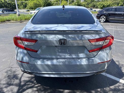 Used 2022 Honda Accord Sport image 7