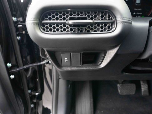 New 2026 Honda HR-V LX image 11