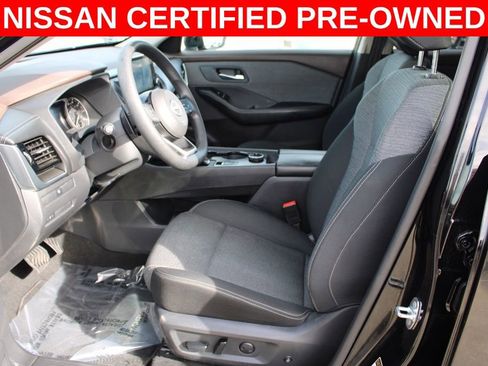 Certified 2022 Nissan Rogue SV image 16