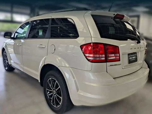 Used 2018 Dodge Journey SE w/ Blacktop Package image 8