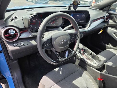Used 2024 Chevrolet Trax RS w/ Driver Confidence Package FWD image 16