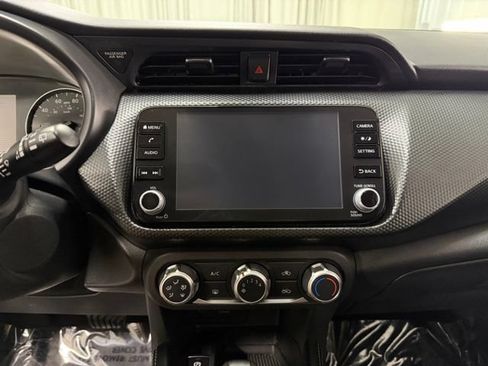 Used 2023 Nissan Kicks SV FWD image 13