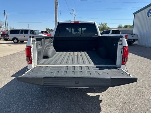 Used 2015 Ford F150 Platinum w/ Equipment Group 701A Luxury AWD/4WD image 39