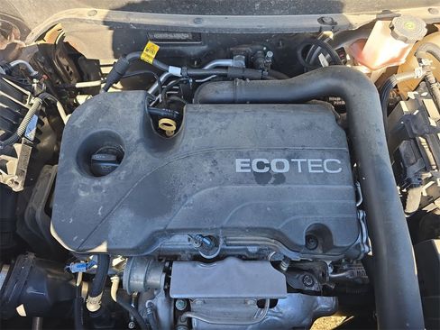 Used 2020 Chevrolet Equinox LT image 31