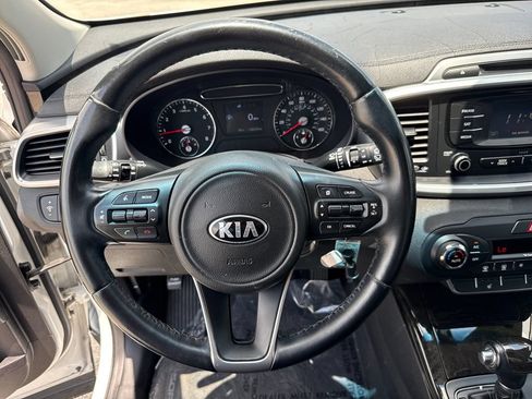 Used 2016 Kia Sorento EX FWD image 14