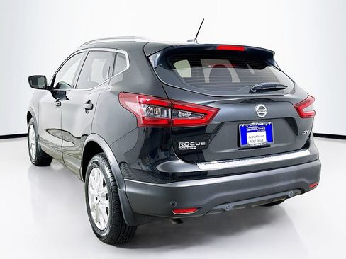 Used 2021 Nissan Rogue Sport SV FWD image 6