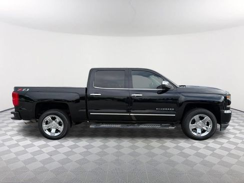 Used 2018 Chevrolet Silverado 1500 LTZ Z71 w/ LTZ Plus Package AWD/4WD image 4