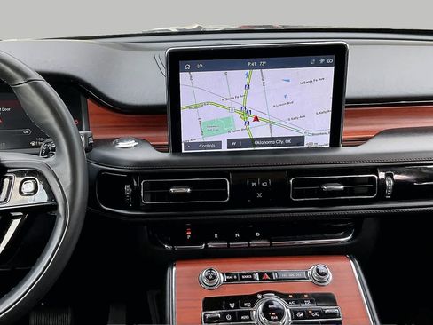 Used 2024 Lincoln Aviator Reserve AWD/4WD image 15