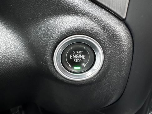 Used 2021 GMC Sierra 2500 Denali w/ Denali Black Diamond Edition image 35