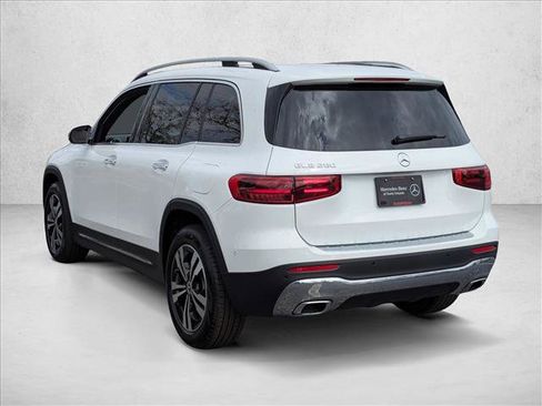 New 2026 Mercedes-Benz GLB 250 image 9