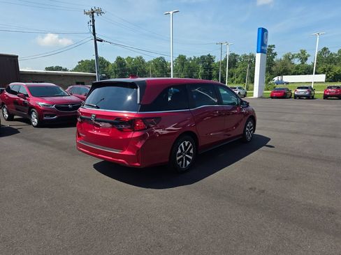New 2026 Honda Odyssey EX-L image 3