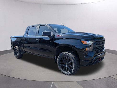 Used 2025 Chevrolet Silverado 1500 Custom Trail Boss AWD/4WD image 7