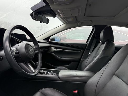 Used 2020 MAZDA MAZDA3 Premium image 9