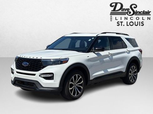 Used 2024 Ford Explorer ST-Line w/ Class IV Trailer Tow Package AWD/4WD image 7
