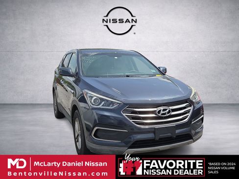 Used 2018 Hyundai Santa Fe Sport FWD image 1
