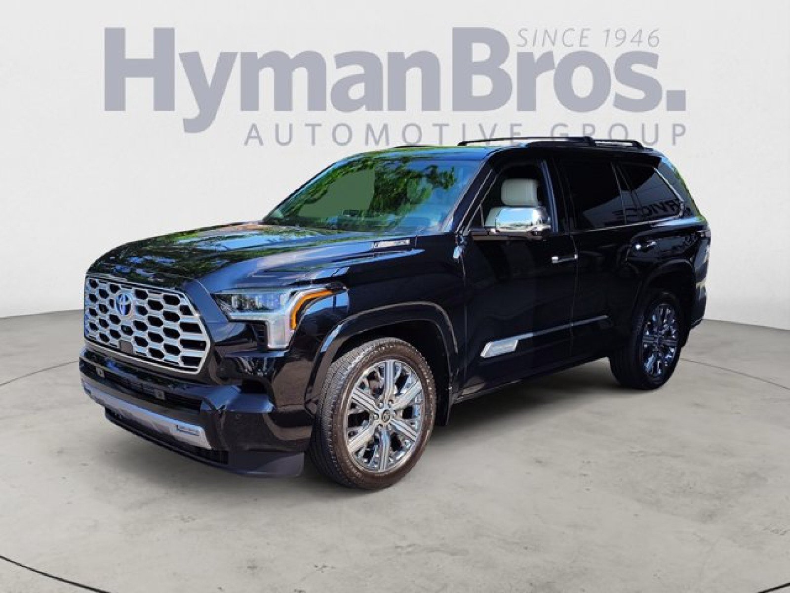 Used 2024 Toyota Sequoia Capstone AWD/4WD image 7