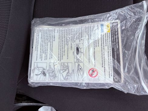 Used 2007 Saturn Sky 2dr Conv image 33