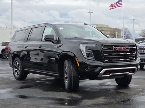 New 2026 GMC Yukon XL AT4 Ultimate w/ LPO, Illumination Package AWD/4WD image 23