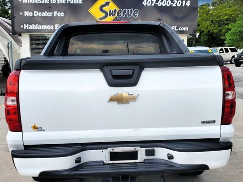 Used 2011 Chevrolet Avalanche LS RWD image 12